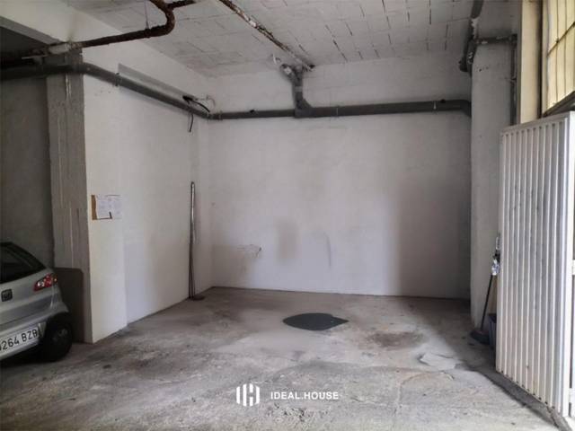 Garaje en Venta en Los Puertos Xenda, 10 en Zaramaga