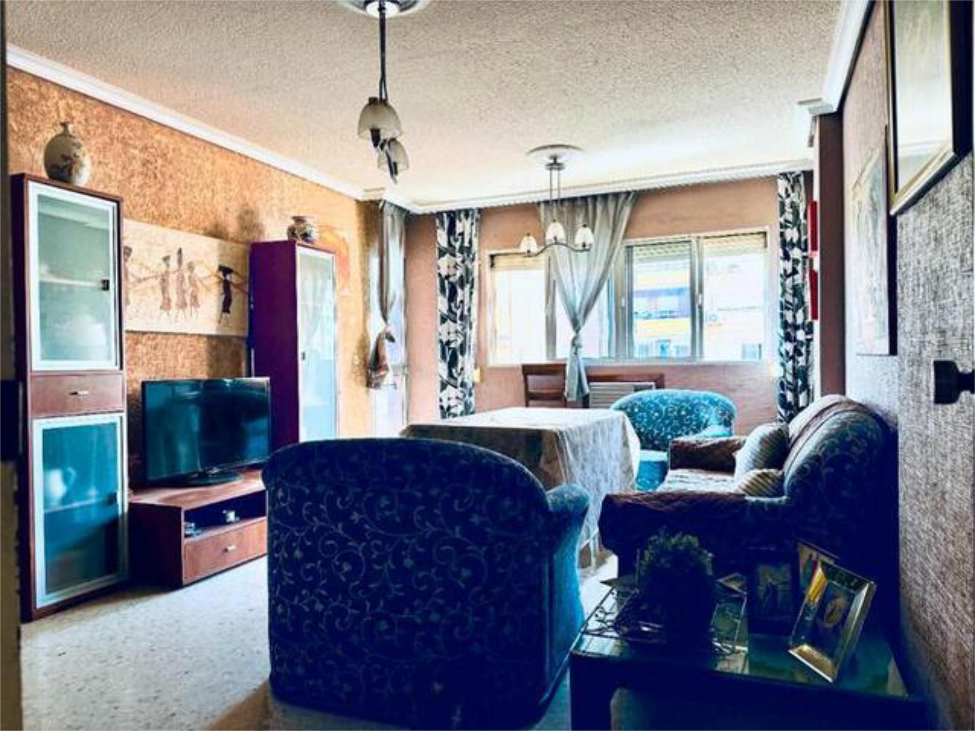 Sala d'estar de Pis de lloguer en  Sevilla Capital amb Terrassa i Moblat