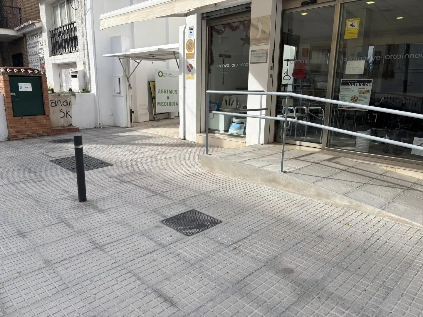 Geschaftsraum zur Miete in Calle Pedro Espinosa, 27, Camino de Antequera Außenansicht von Geschaftsraum zur Miete in Málaga mit Klimaanlage