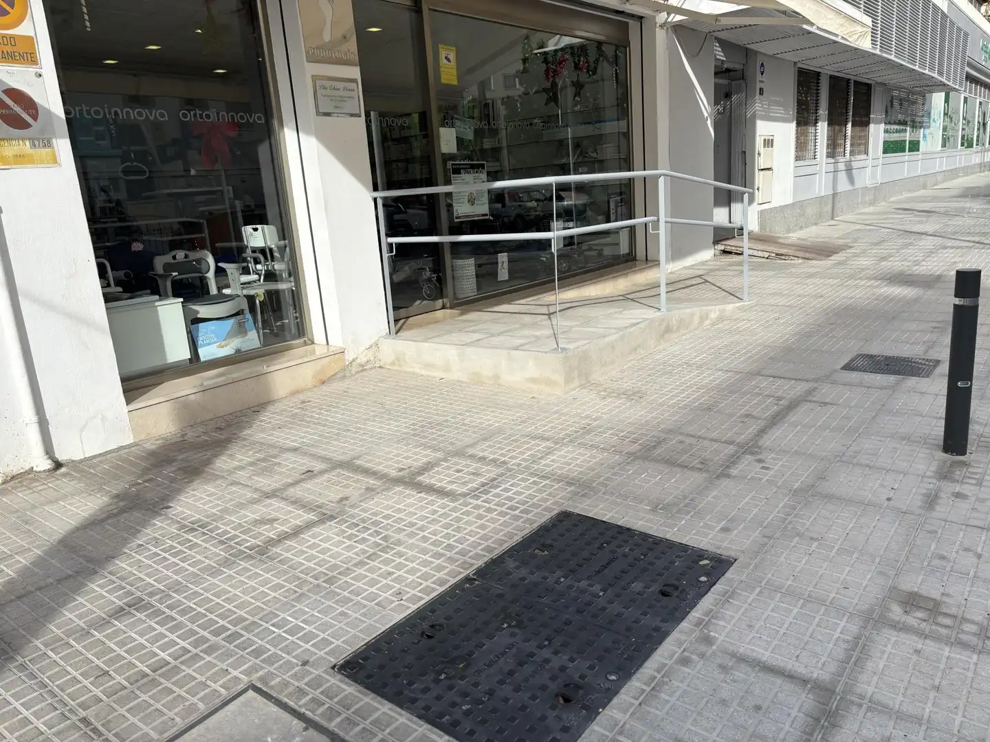Geschaftsraum zur Miete in Calle Pedro Espinosa, 27, Camino de Antequera Außenansicht von Geschaftsraum zur Miete in Málaga mit Klimaanlage