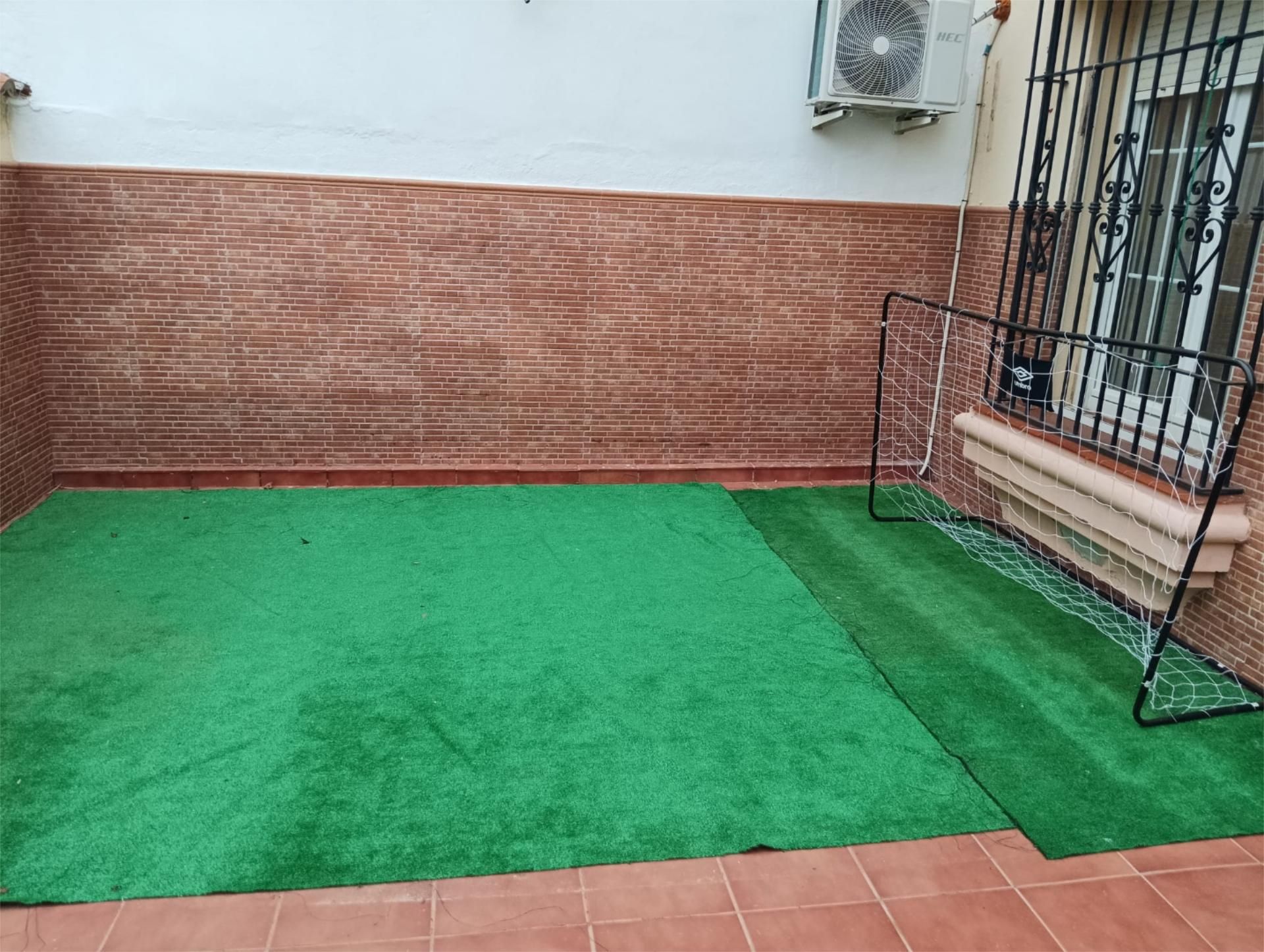 Casa adosada de lloguer a Urbanizacion el Paraiso, 50, El Zabal - Santa Margarita Jardí de Casa adosada de lloguer en La Línea de la Concepción amb Aire condicionat