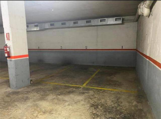 Garaje en Alquiler en Escodines