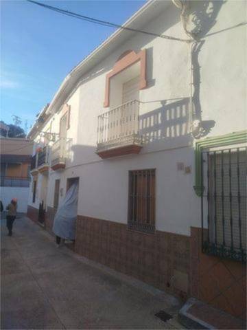 Casa-chalet en Venta en Cútar