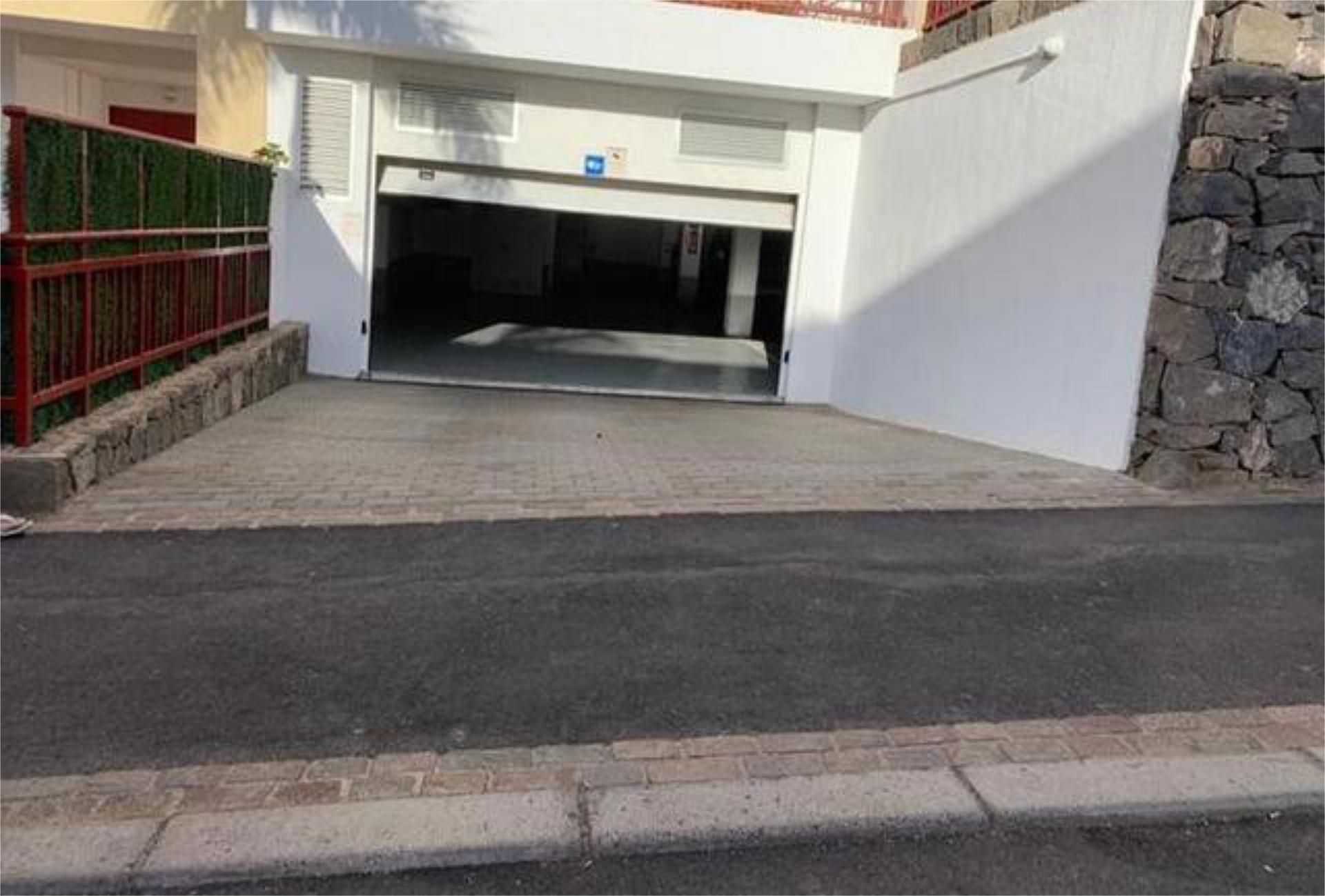 Box room to rent in Palm - Mar Parking of Box room to rent in Arona