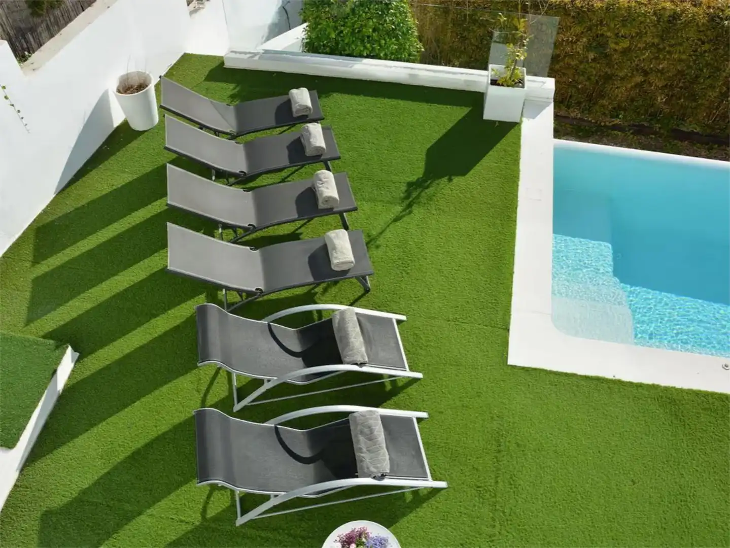 Detached homes for rent in Carrer Malvasia, 46, Levantina - Montgavina - Quintmar Terrace of Detached homes for rent in Sitges with Air Conditioner, Heating and Private garden