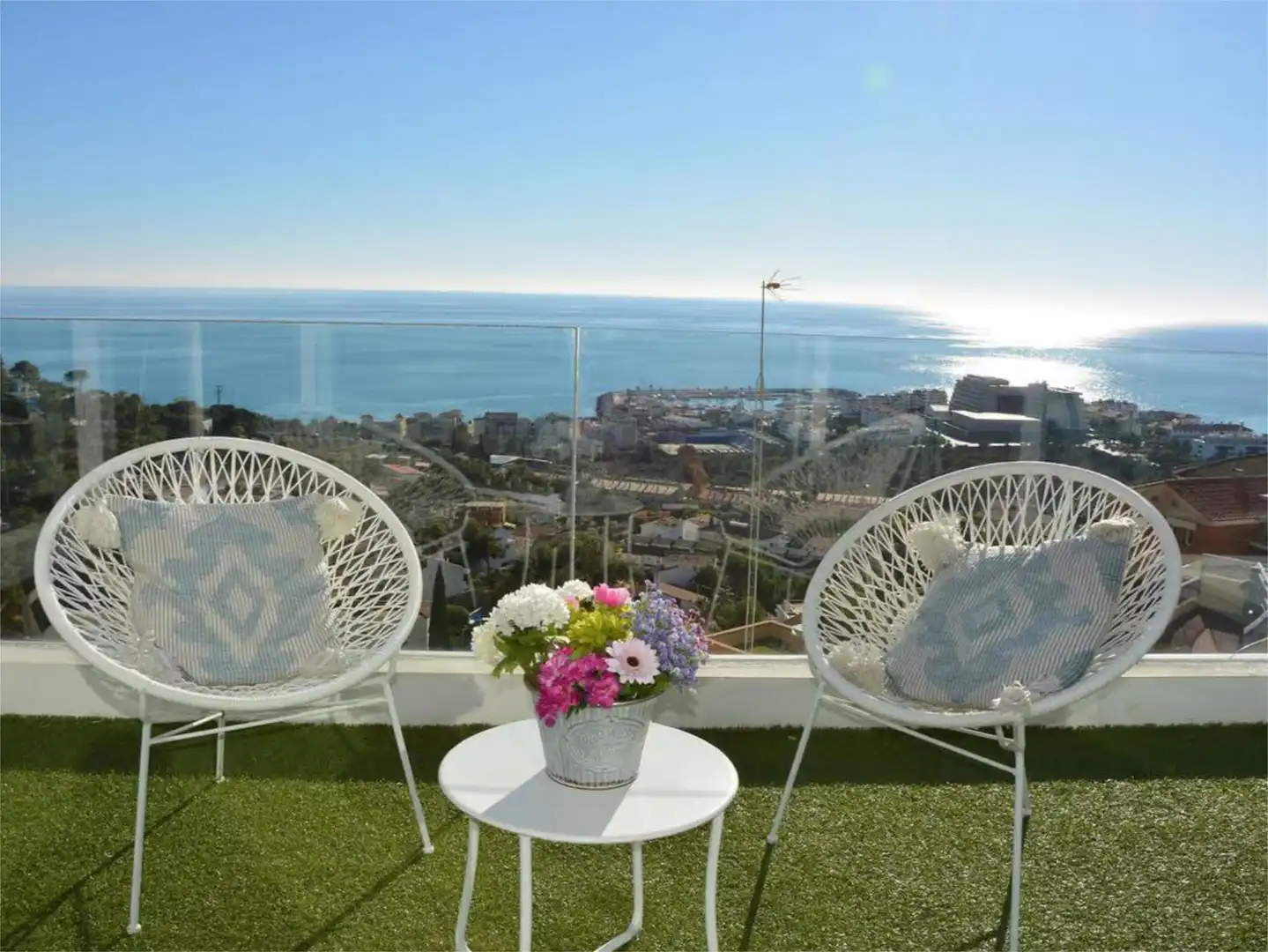 Detached homes for rent in Carrer Malvasia, 46, Levantina - Montgavina - Quintmar Terrace of Detached homes for rent in Sitges with Air Conditioner, Heating and Private garden