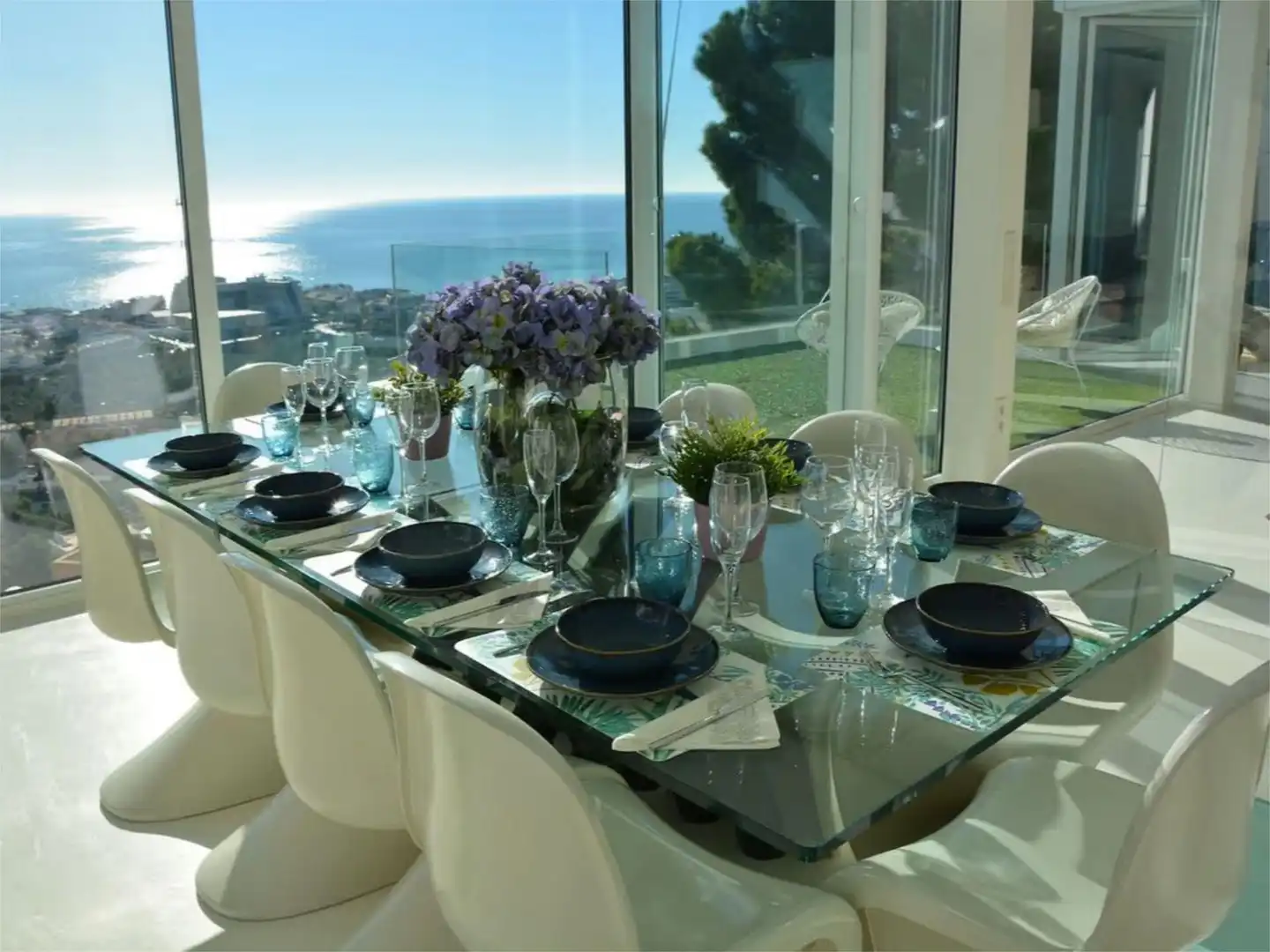 Detached homes for rent in Carrer Malvasia, 46, Levantina - Montgavina - Quintmar Dining room of Detached homes for rent in Sitges with Air Conditioner, Heating and Private garden