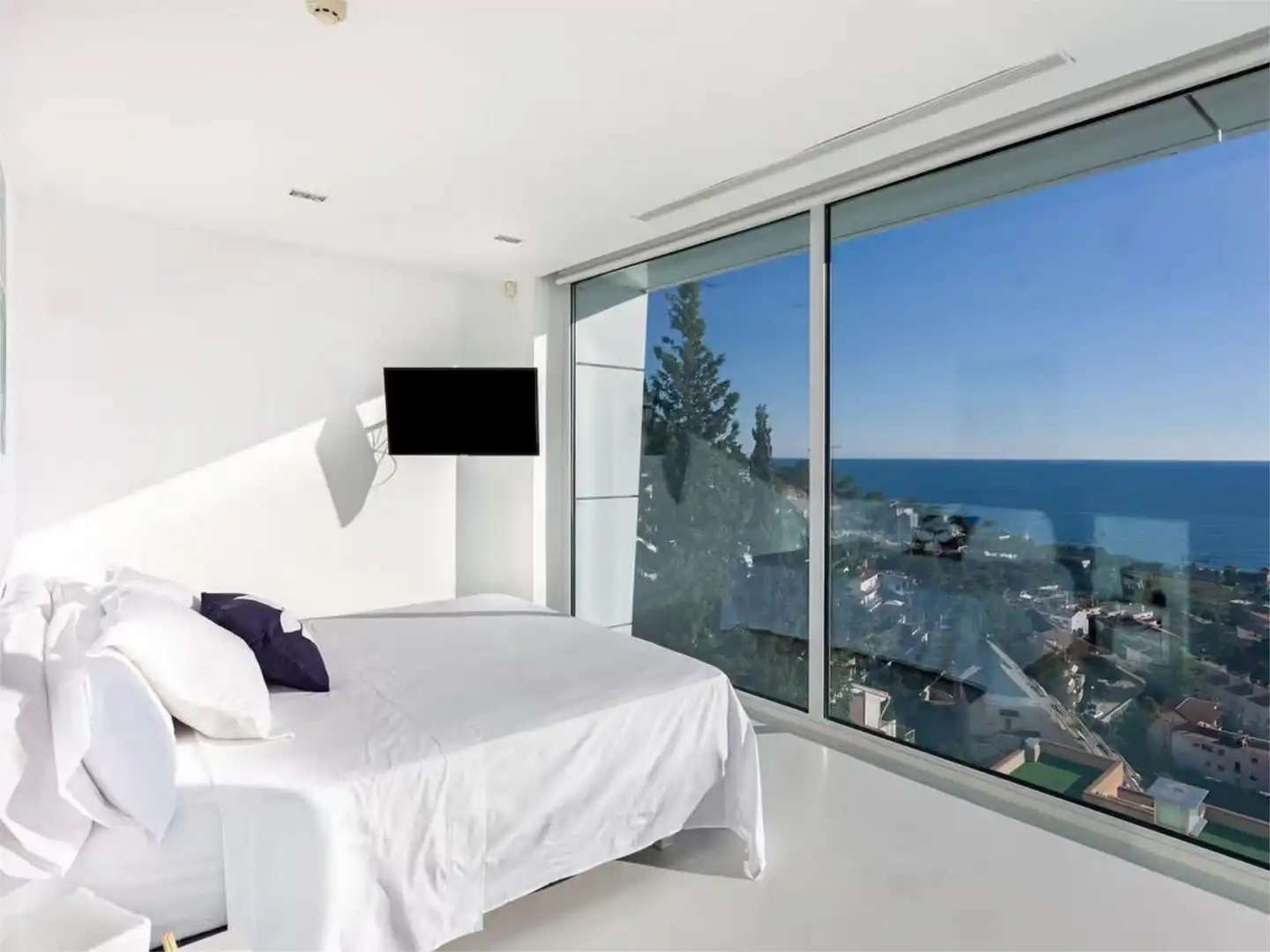 Detached homes for rent in Carrer Malvasia, 46, Levantina - Montgavina - Quintmar Bedroom of Detached homes for rent in Sitges with Air Conditioner, Heating and Private garden
