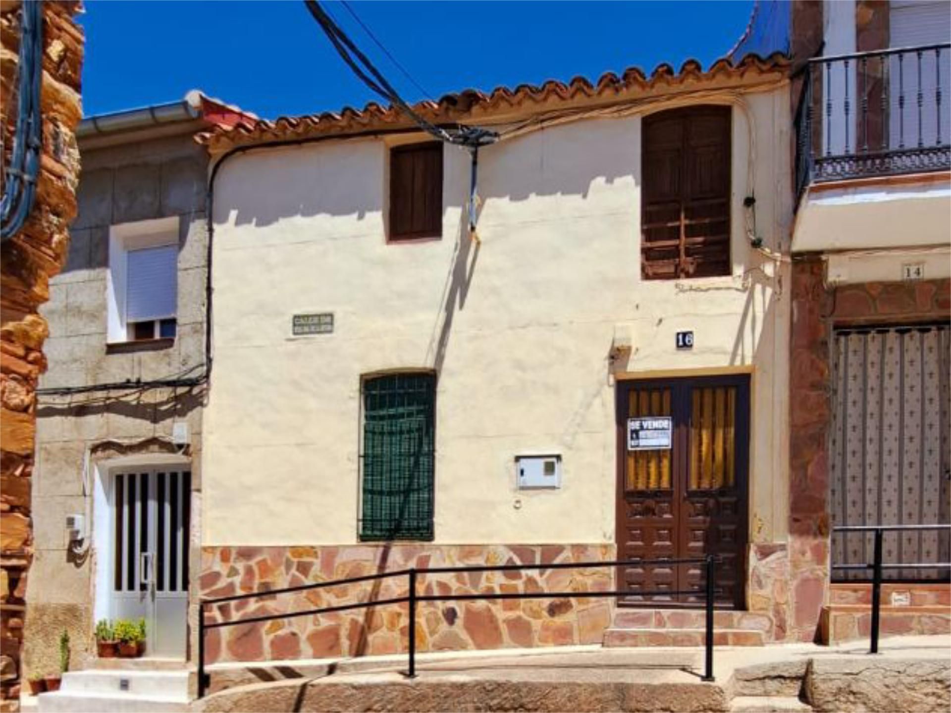 Single-family semi-detached for sale in Calle Nuestra Señora de la Antigua, 16, Solana del Pino Exterior view of Single-family semi-detached for sale in Solana del Pino with Private garden, Storage room and Furnished