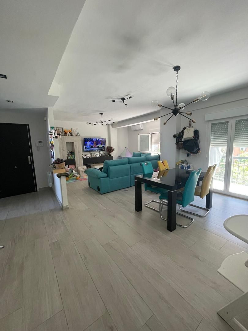 Pis de lloguer a Avenida de Andalucía, Santa Isabel Sala d'estar de Pis de lloguer en Jaén Capital amb Aire condicionat, Calefacció i Moblat