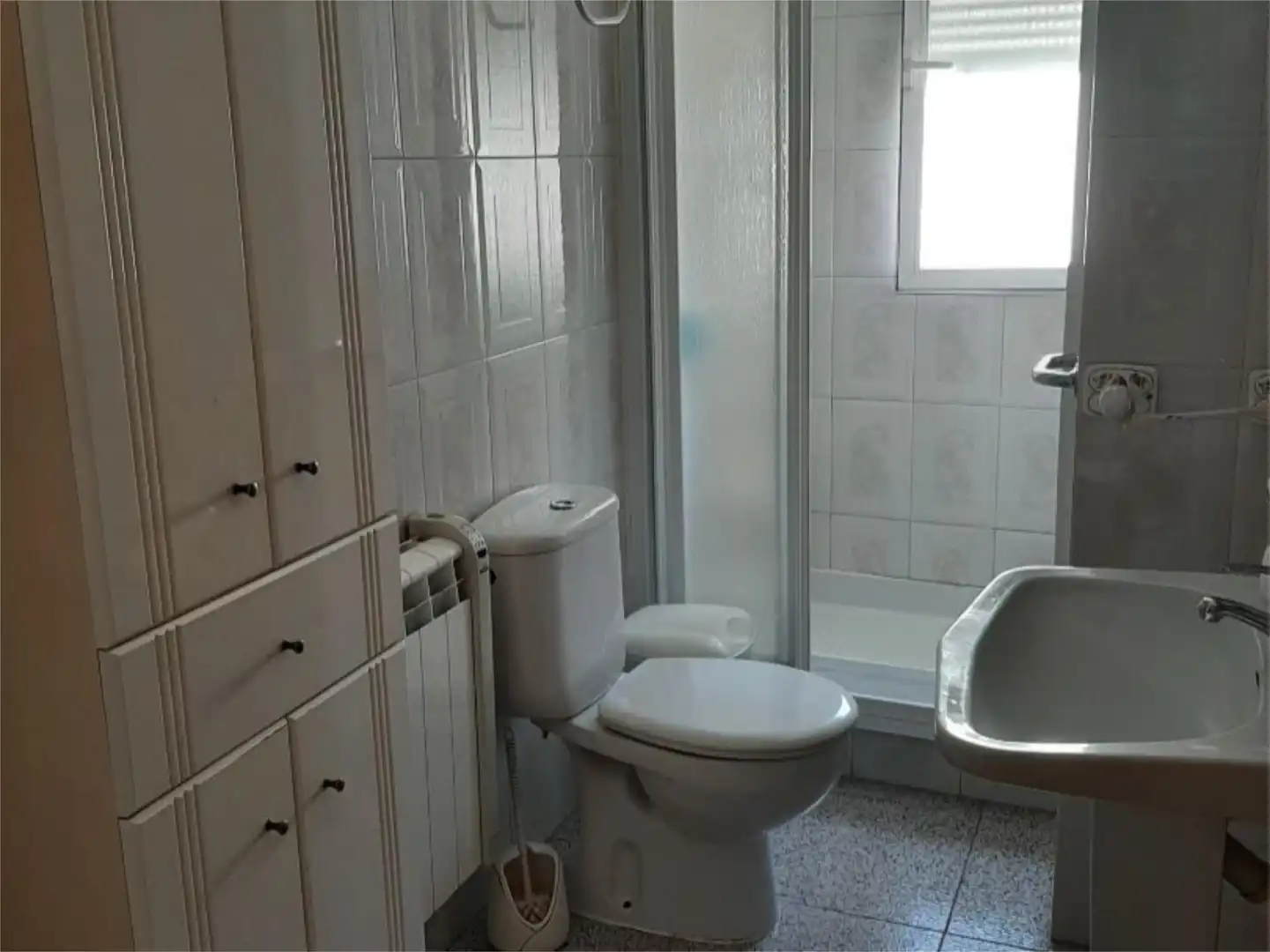 Piso en venta en Avenida Valencia, 113, Villanueva del Arzobispo Baño de Piso en venta en Villanueva del Arzobispo con Aire acondicionado, Calefacción y Amueblado