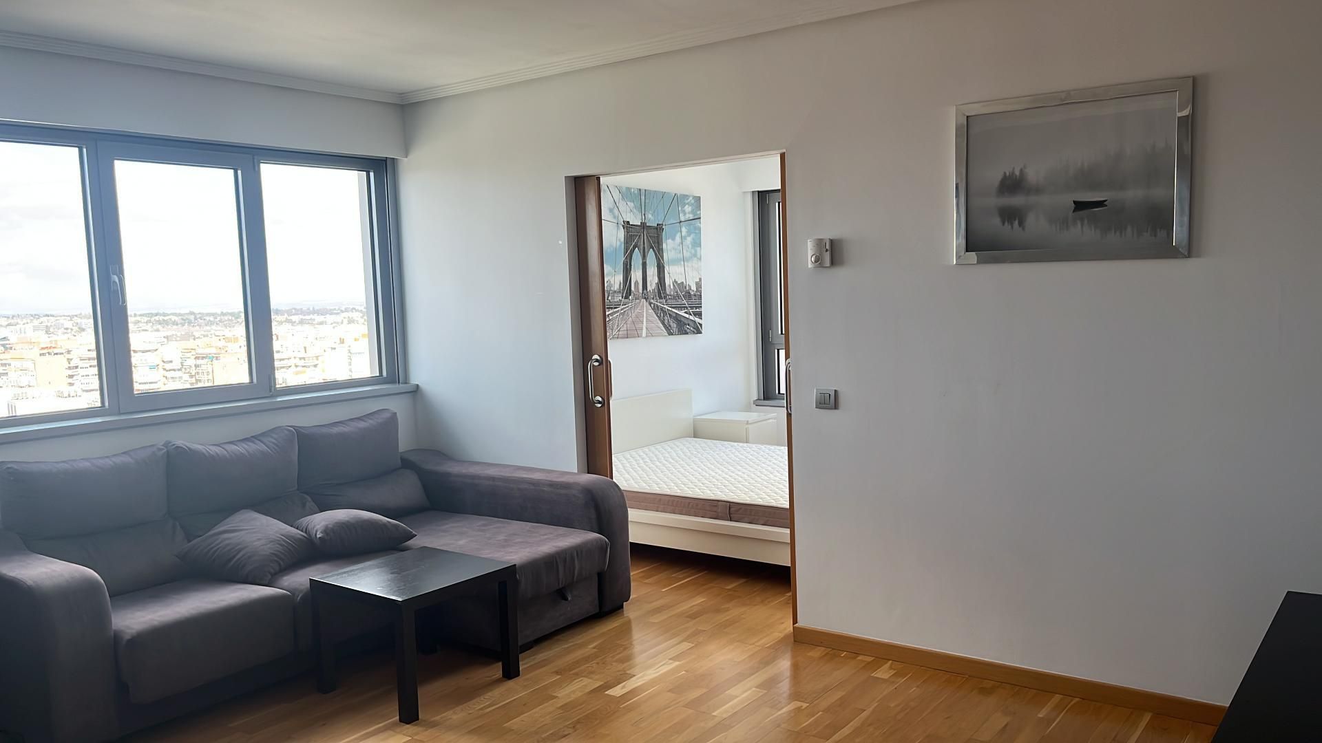 Flat to rent in Calle de Dulce Chacón, 19, Virgen del Cortijo - Manoteras Living room of Flat to rent in Madrid Capital with Air Conditioner, Heating and Private garden