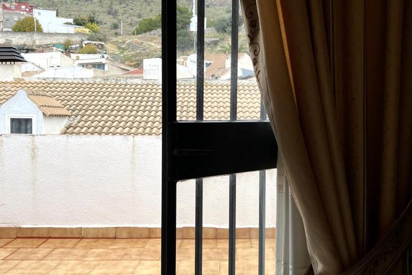 Àtic en venda a Calle del Tiro Nacional (2ª Travesía), 10, San Felipe - El Almendral - La Merced, Jaén - imatge 1 Foto 1 de Àtic en venda a Calle del Tiro Nacional (2ª Travesía), 10, San Felipe - El Almendral - La Merced, Jaén