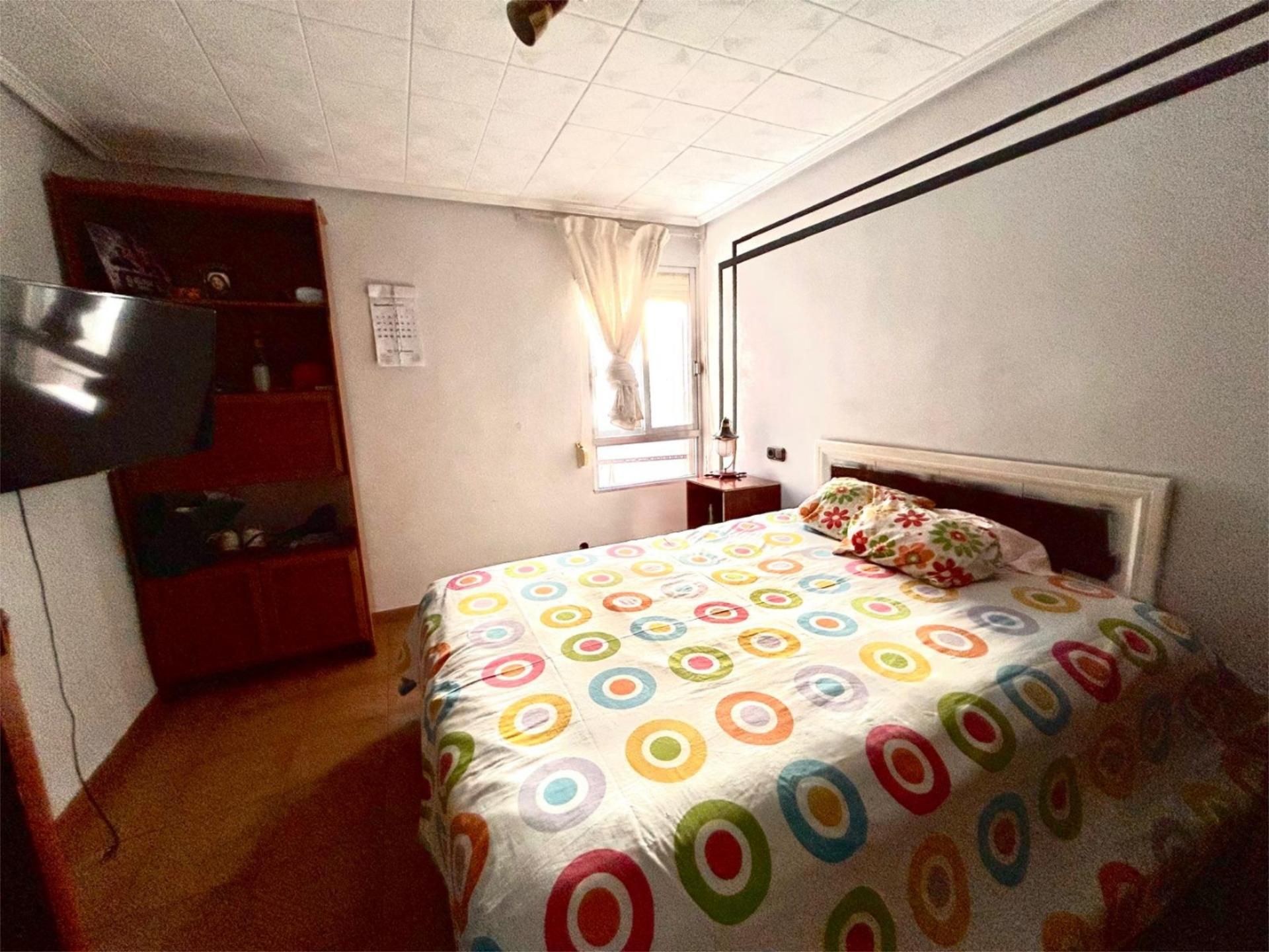 Pis en venda a Carrer de Bailén, 40, Zona Campus Universitario Dormitori de Pis en venda en Burjassot amb Aire condicionat