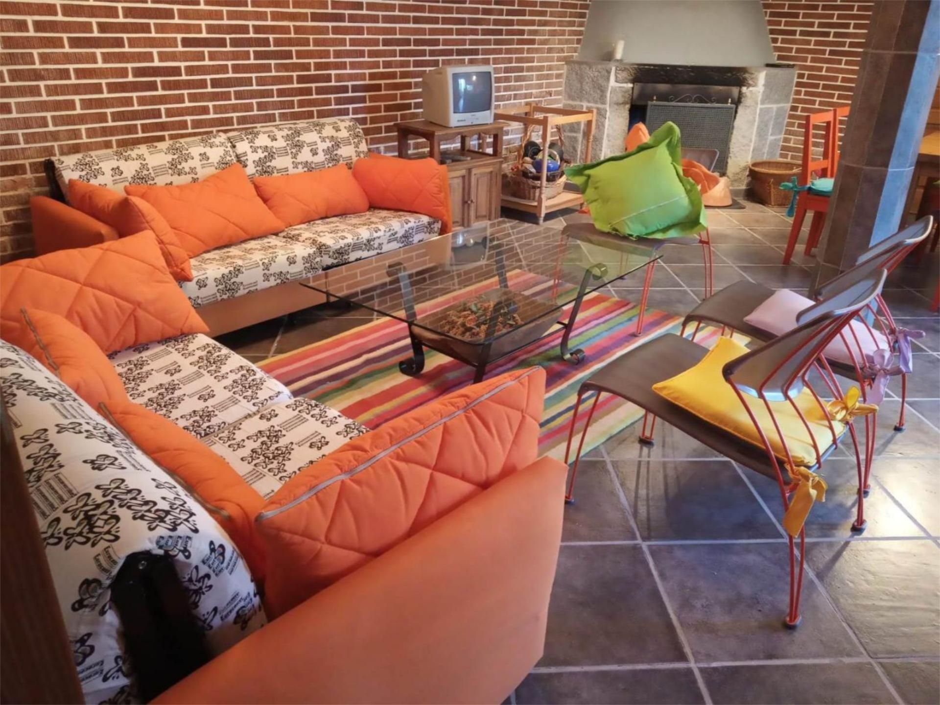 Sala d'estar de Apartament de lloguer en San Sebastián de los Reyes amb Terrassa i Moblat