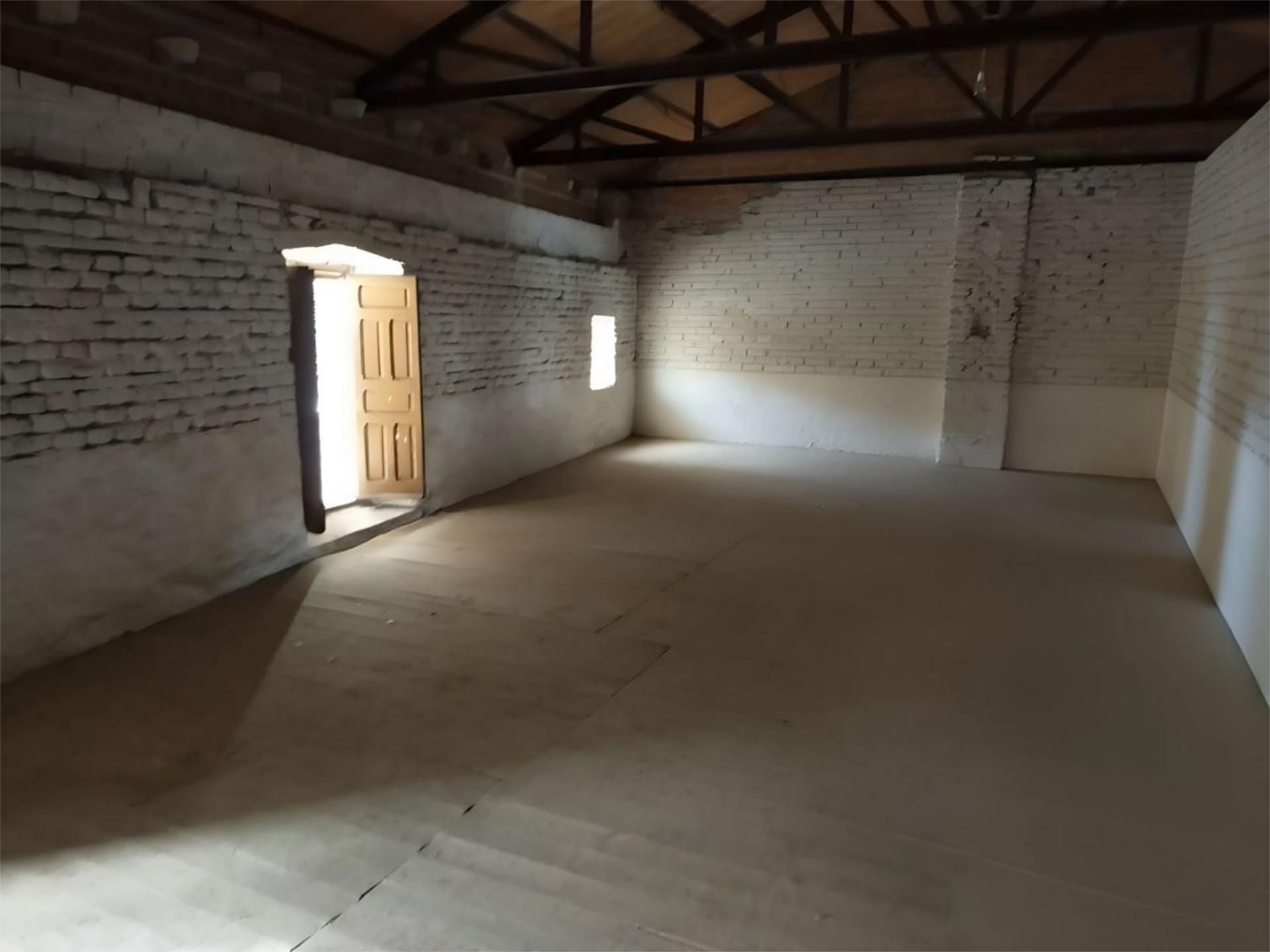 Casa adosada en venta en Calle Mártires, 17, La Torre de Esteban Hambrán Casa adosada en venta en La Torre de Esteban Hambrán con Balcón