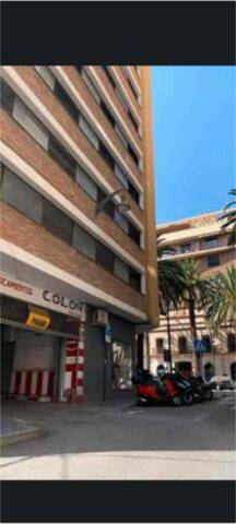 Garaje en Alquiler en Ensanche Centro - Puerto