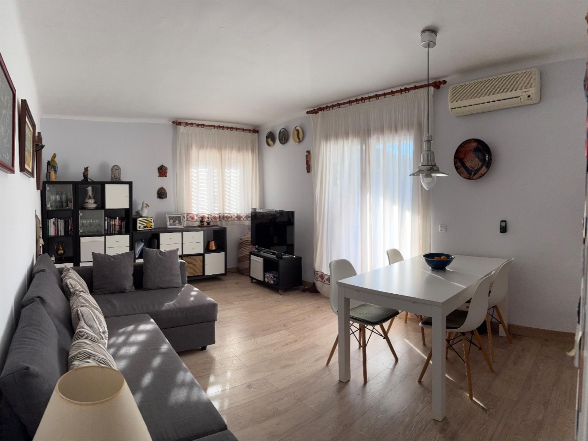 Flat for sale in Carrer dels Termes, 14, Montgó Living room of Flat for sale in L'Escala with Air Conditioner, Heating and Private garden