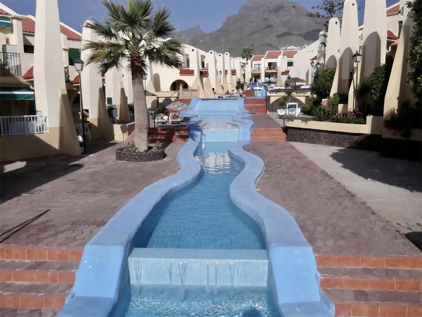 Wohnung zum Verkauf in Avenida Ernesto Sarti, 34, Torviscas Bajo Schwimmbecken von Wohnung zum Verkauf in Adeje mit Klimaanlage, Heizung und Privatgarten