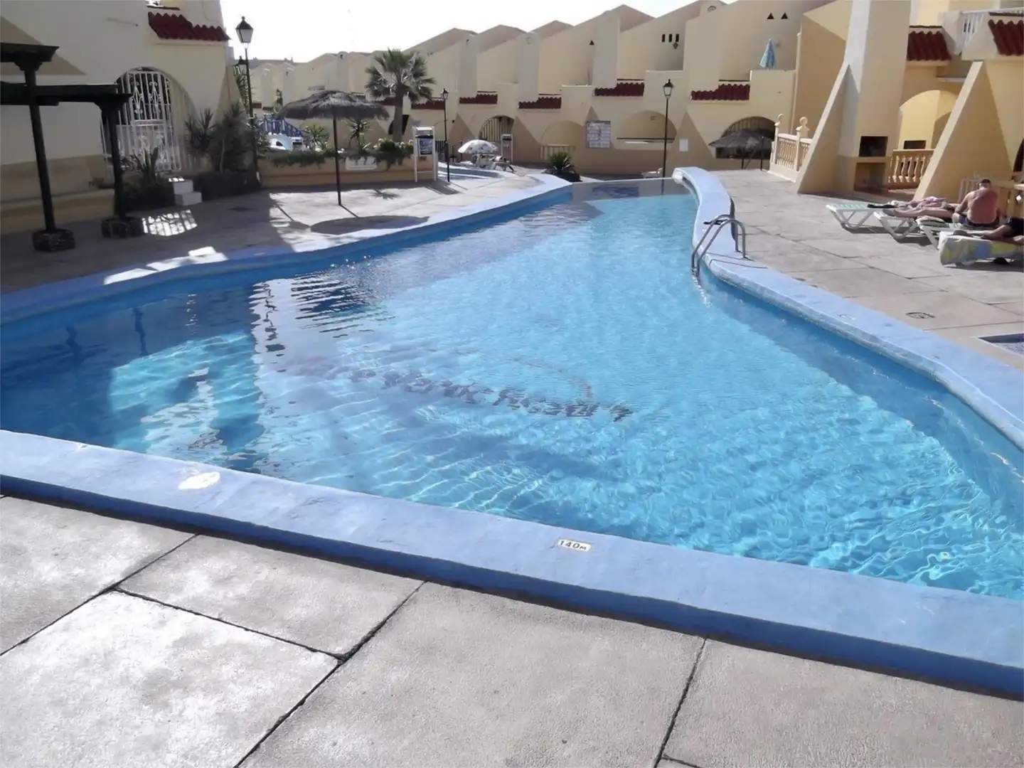 Wohnung zum Verkauf in Avenida Ernesto Sarti, 34, Torviscas Bajo Schwimmbecken von Wohnung zum Verkauf in Adeje mit Klimaanlage, Heizung und Privatgarten