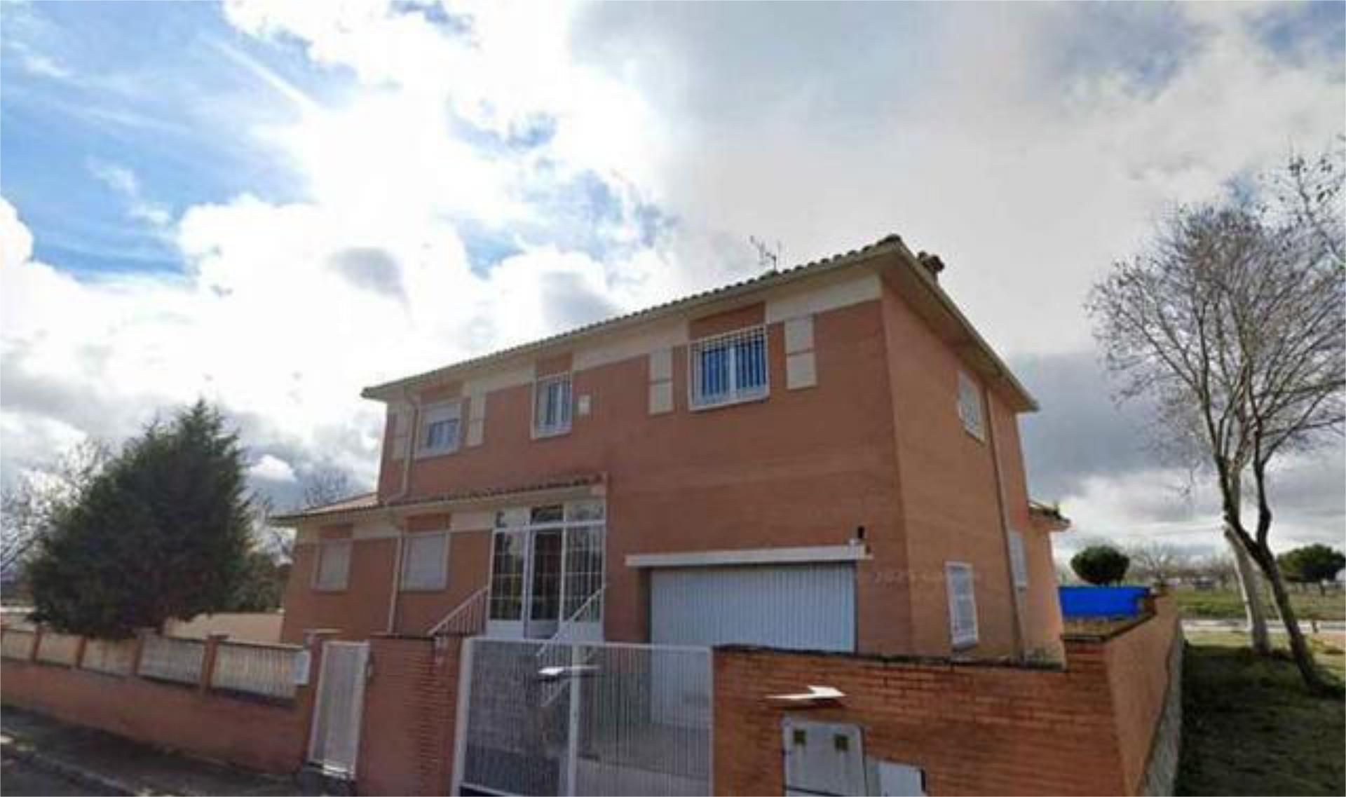 Casa o chalet en venta en Casarrubuelos Vista exterior de Casa o chalet en venta en Casarrubuelos con Calefacción, Jardín privado y Terraza