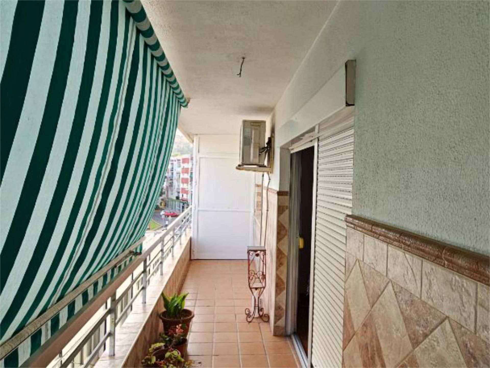 Flat for sale in Calle Casilda, 2, San Bernabé Balcony of Flat for sale in Algeciras with Air Conditioner and Balcony