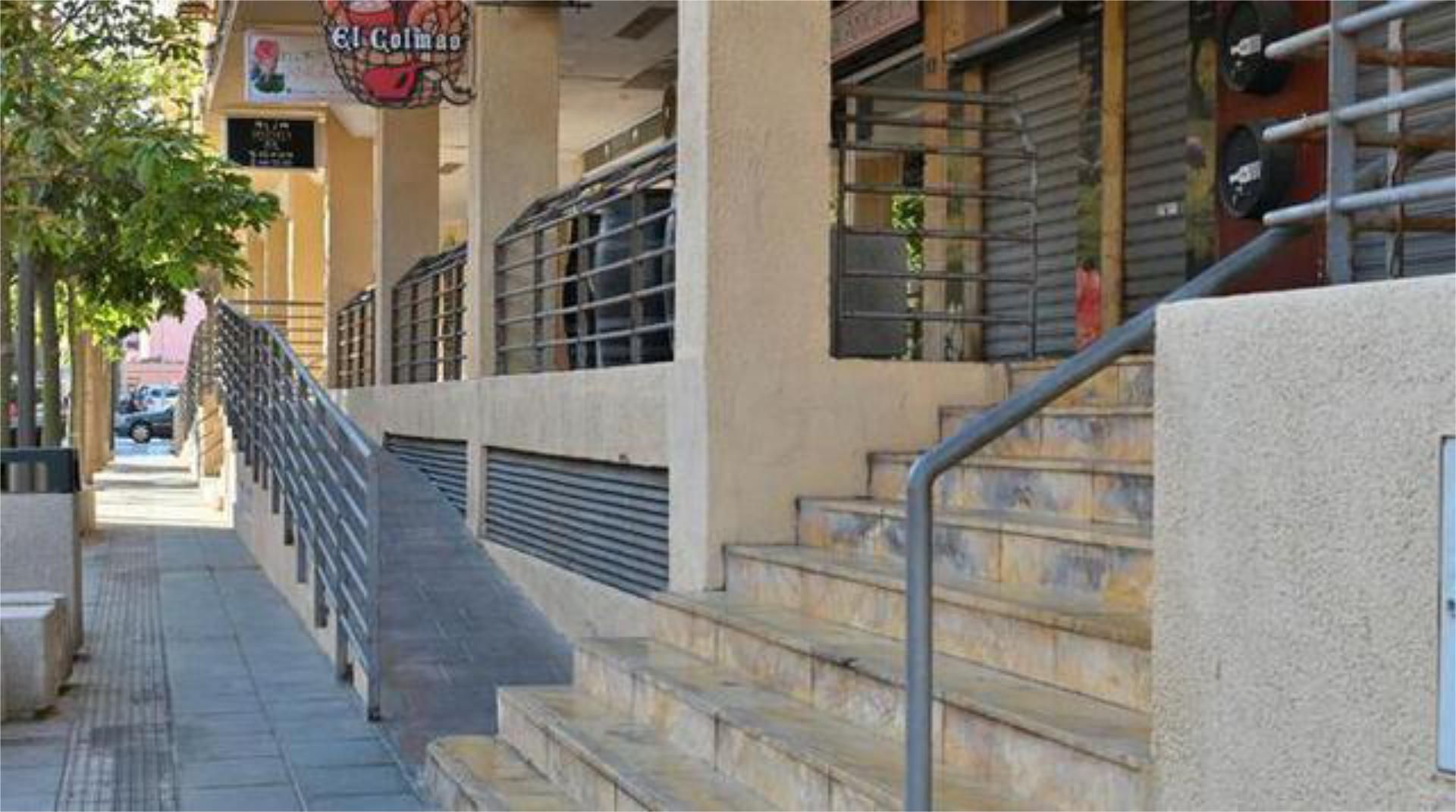 Vista exterior de Piso en venta en  Melilla Capital con Terraza y Amueblado