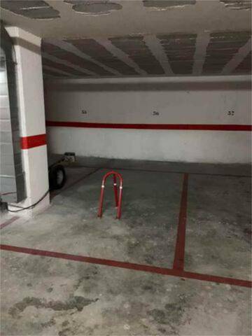 Garaje en Alquiler en Doctor Cerrada