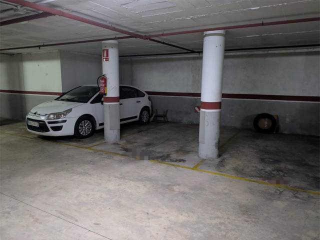 Garaje en Venta en Carrer del Ripollès, 87 en El Camp de l'Arpa del Clot