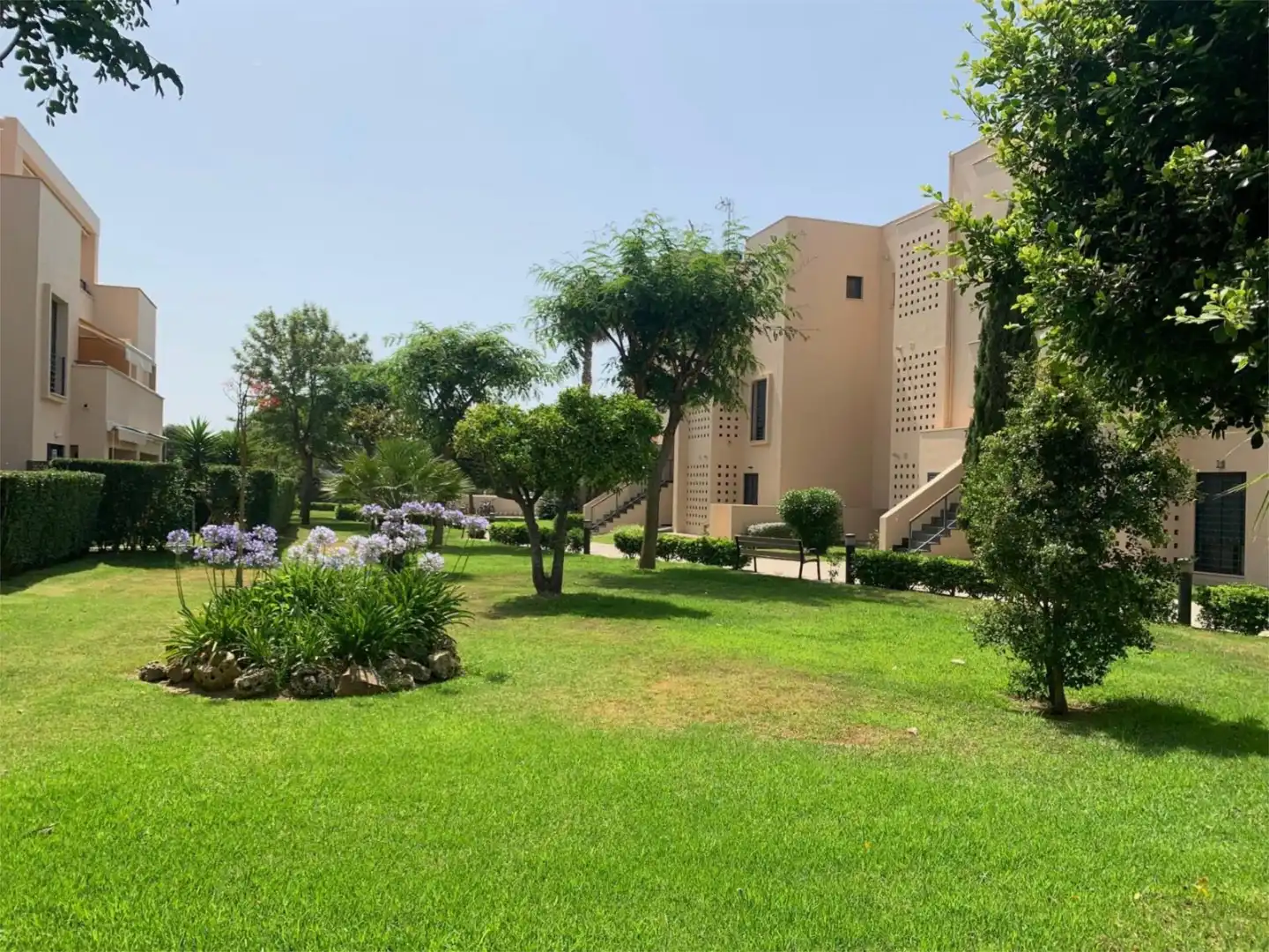Flat for sale in Calle Beethoven, 4, Las Tres Piedras - Costa Ballena Exterior view of Flat for sale in Chipiona with Air Conditioner, Terrace and Swimming Pool