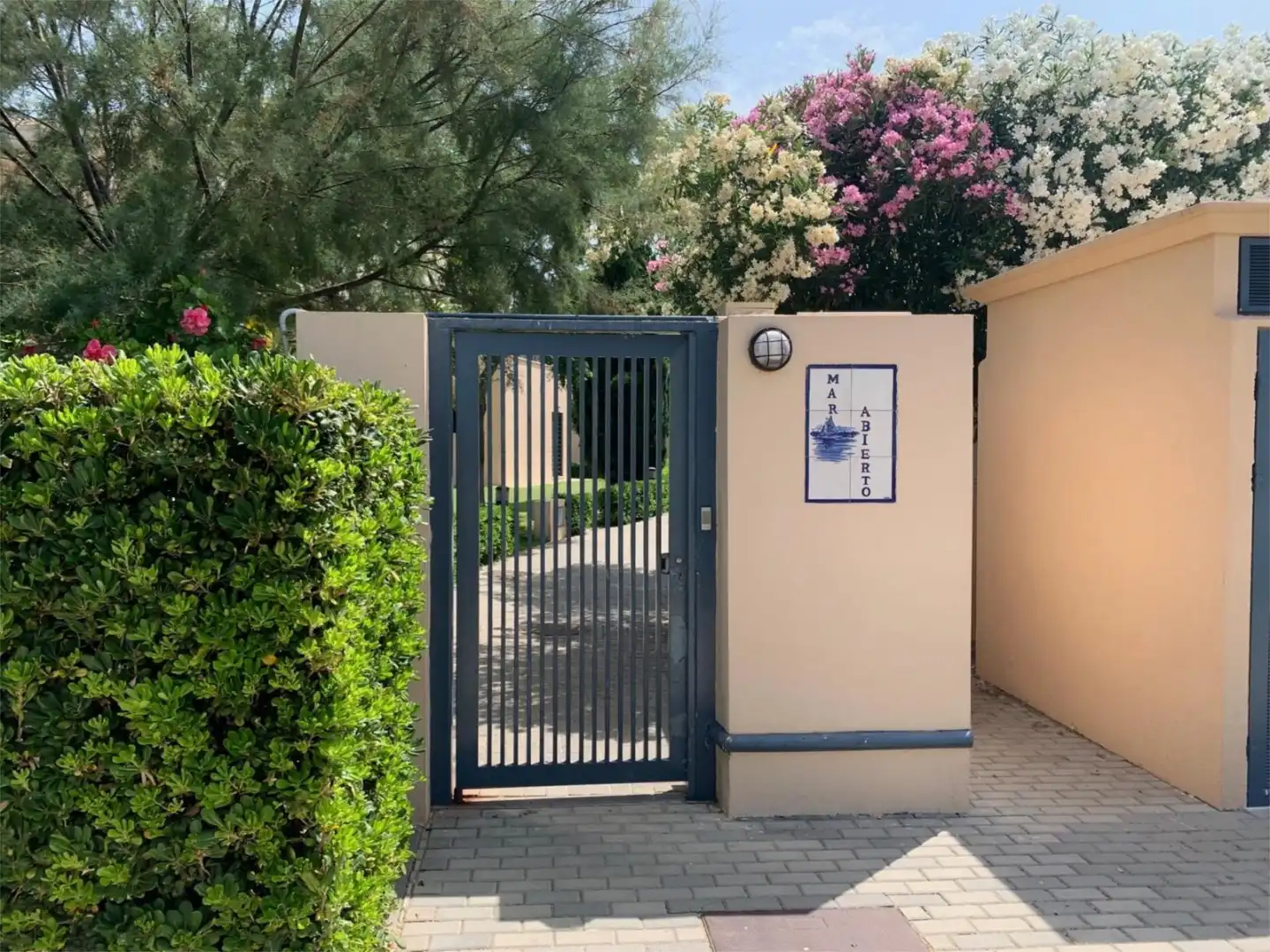 Flat for sale in Calle Beethoven, 4, Las Tres Piedras - Costa Ballena Exterior view of Flat for sale in Chipiona with Air Conditioner, Terrace and Swimming Pool