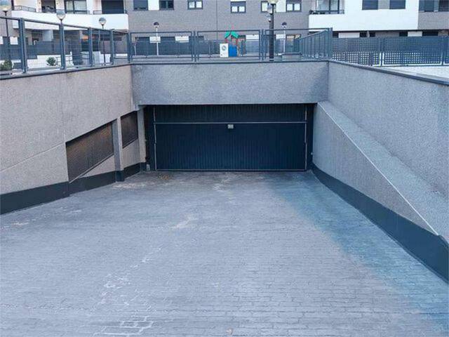 Garaje en Alquiler en Ayuntamiento - Avenida Siglo XXI