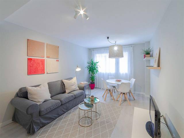 Piso en Alquiler en Calle Alfredo L Jones, 6 en Santa Catalina - Canteras