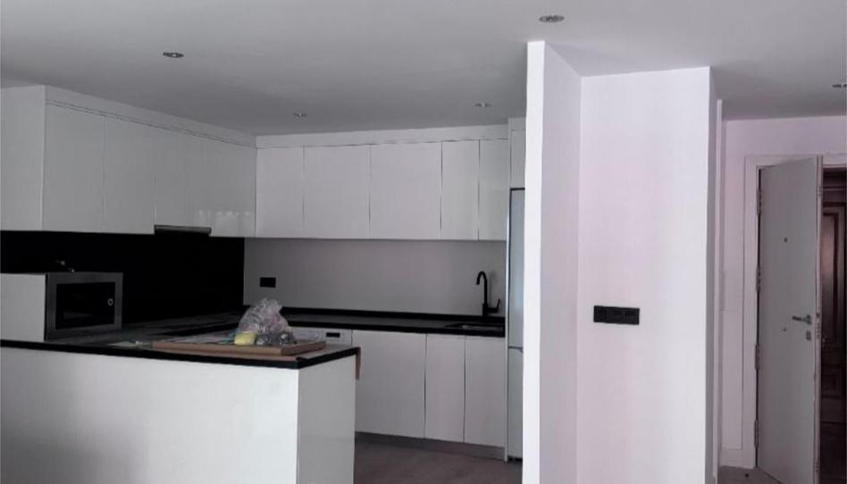 Piso en venta en Calle de Pedro Rico, 27, La Paz, Madrid - imagen 1 Foto 1 de Piso en venta en Calle de Pedro Rico, 27, La Paz, Madrid