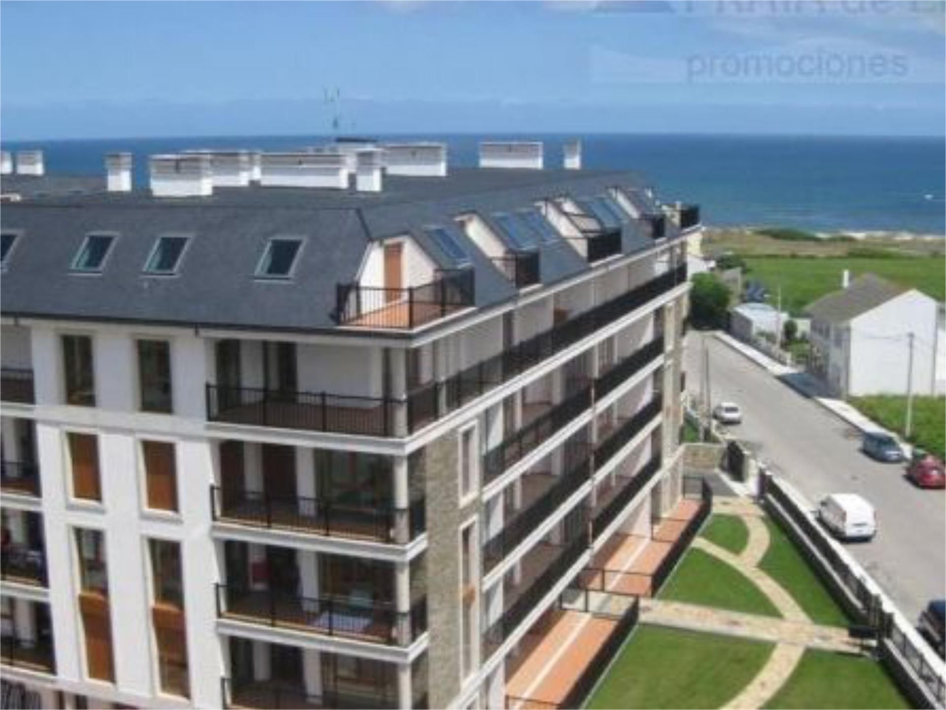 Exterior view of Flat to rent in Foz  with Heating, Terrace and Storage room