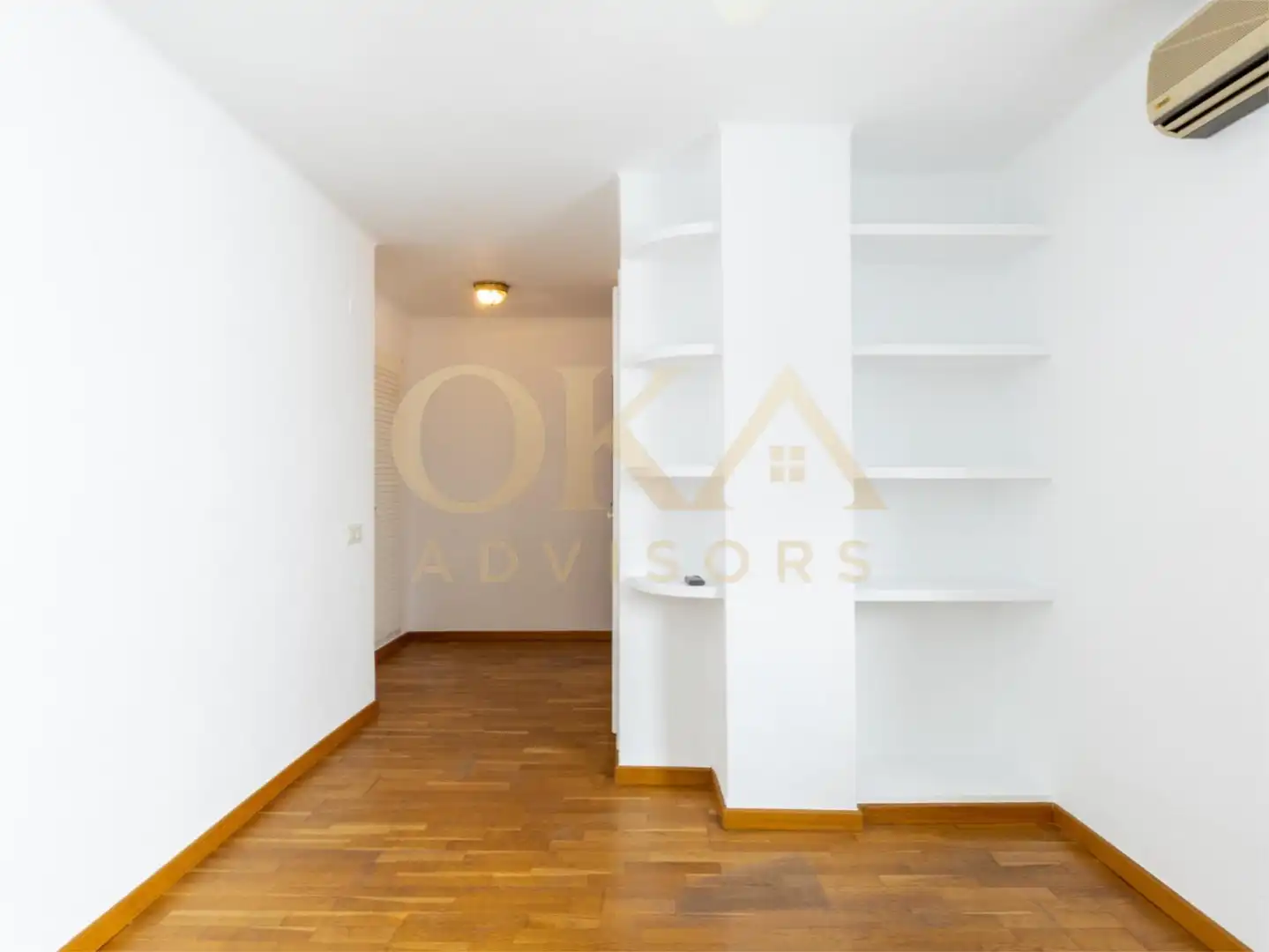 Schlafzimmer von Maisonette zum Verkauf in  Valencia Capital mit Klimaanlage, Terrasse und Balkon