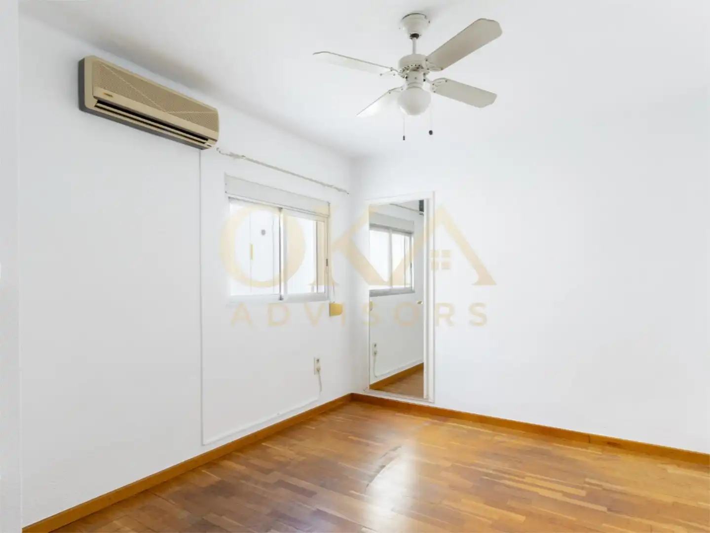 Schlafzimmer von Maisonette zum Verkauf in  Valencia Capital mit Klimaanlage, Terrasse und Balkon