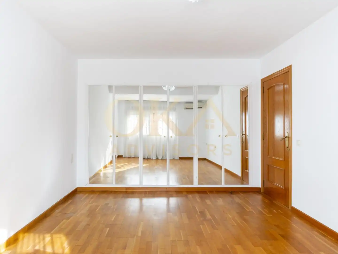 Schlafzimmer von Maisonette zum Verkauf in  Valencia Capital mit Klimaanlage, Terrasse und Balkon