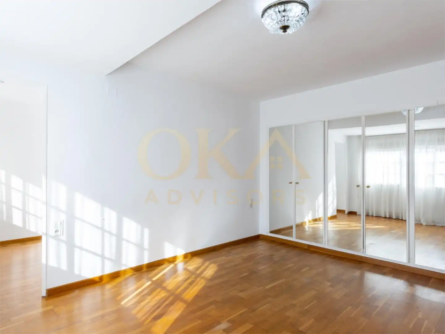 Schlafzimmer von Maisonette zum Verkauf in  Valencia Capital mit Klimaanlage, Terrasse und Balkon