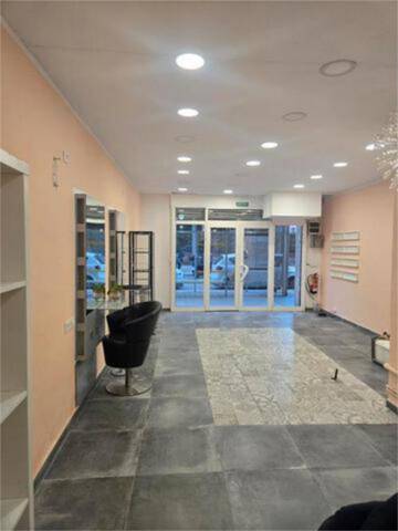 Local comercial en Alquiler en El Poble Sec - Parc de Montjuïc