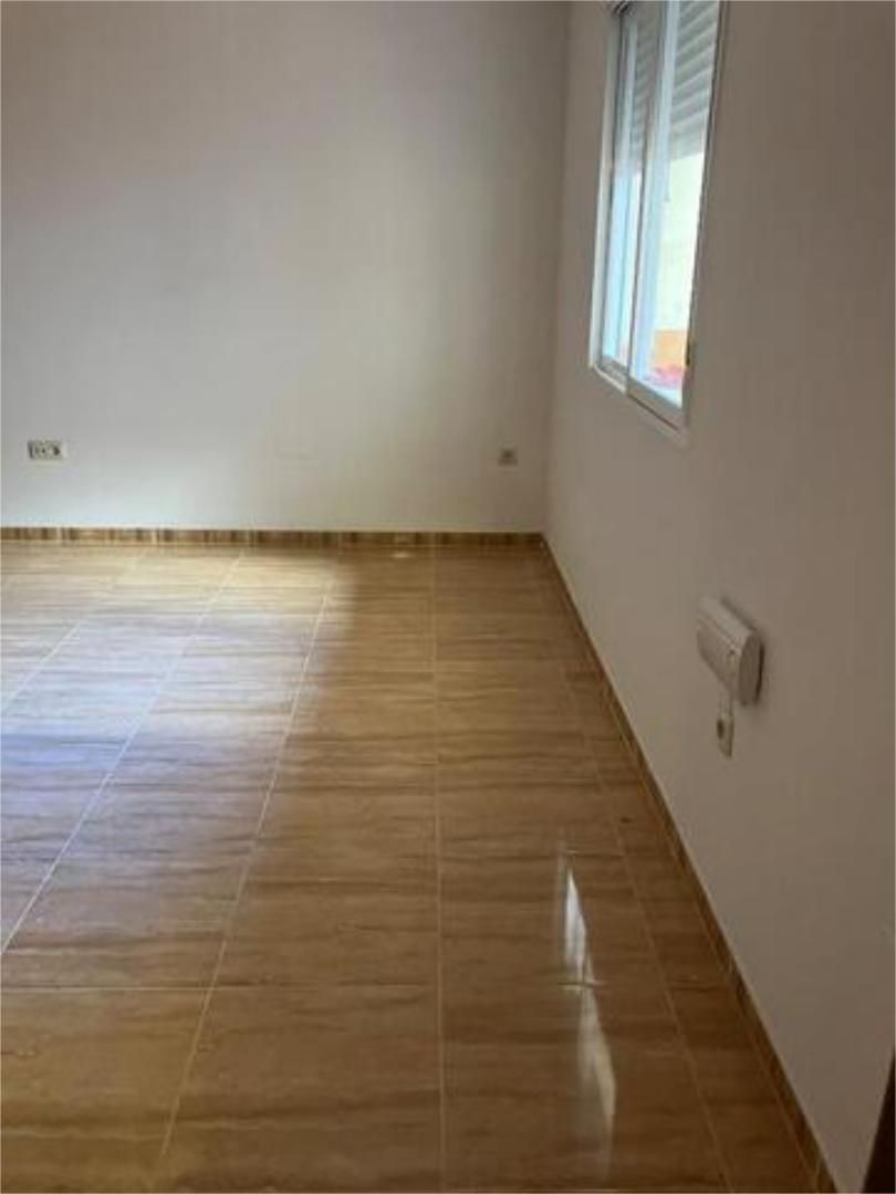 Casa o xalet en venda en Fuerte del Rey amb Terrassa