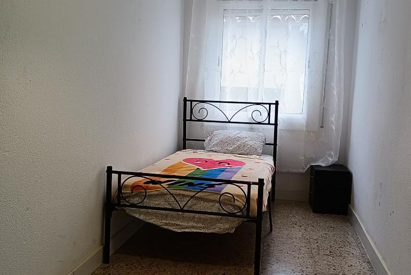 Flat to share in Carrer Barcelona Centre, 17, Montcada Centre - La Ribera, Barcelona - image 1 Photo 1 of Flat to share in Carrer Barcelona Centre, 17, Montcada Centre - La Ribera, Barcelona