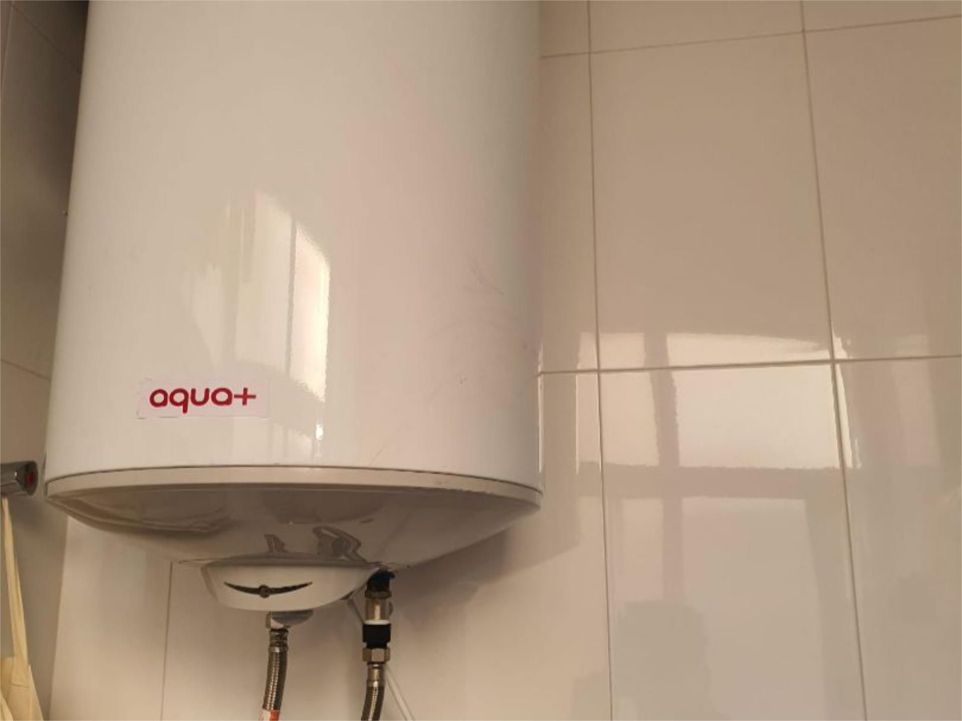 Flat to rent in Calle Bodegones, 3, Casco Antiguo Bathroom of Flat to rent in Cartagena with Furnished and Video intercom