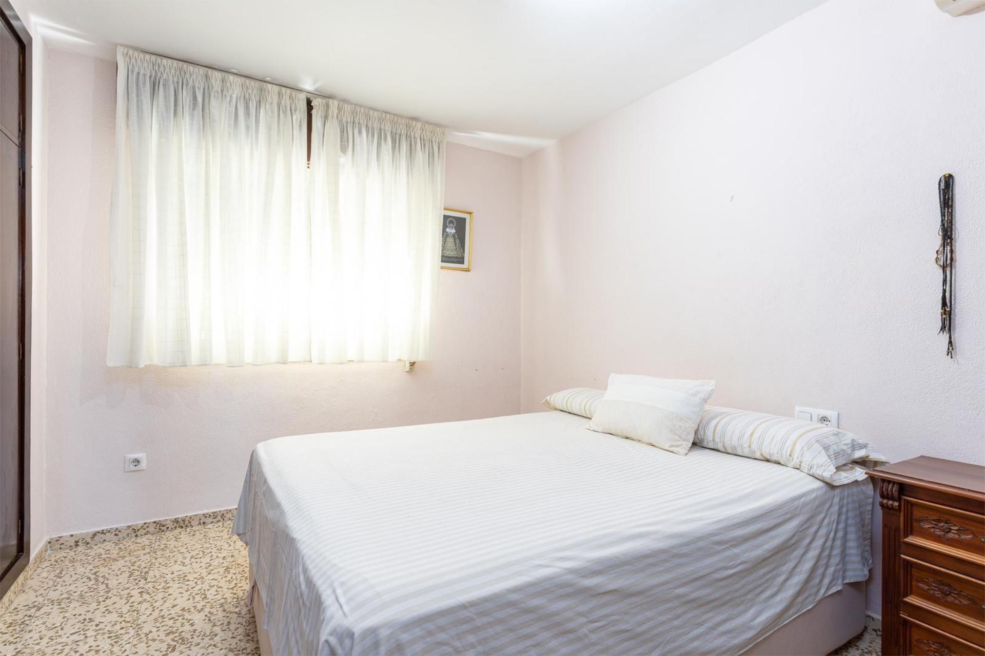 Bedroom of Flat for sale in Málaga Capital  with Air Conditioner, Terrace and Balcony