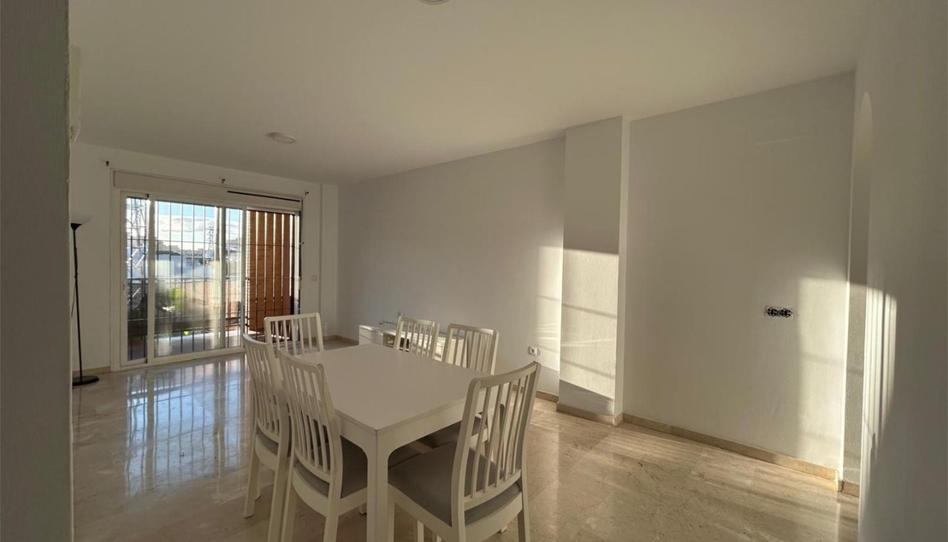 Flat to rent in Calle Alcalá Galiano, 40, Los Pacos, Málaga - image 1 Photo 1 of Flat to rent in Calle Alcalá Galiano, 40, Los Pacos, Málaga