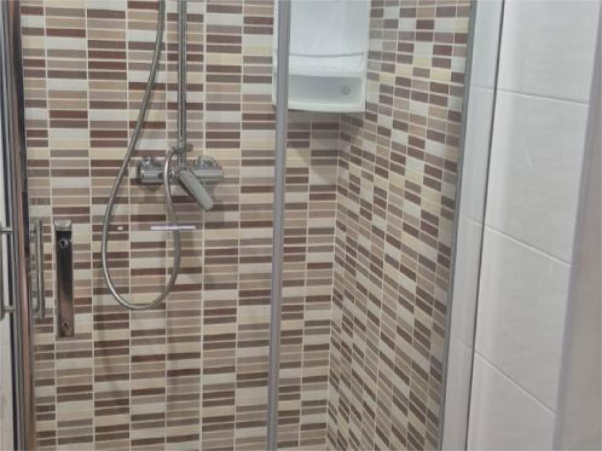 Flat to rent in Carrer Major, 2, Manacor Centre Bathroom of Flat to rent in Manacor with Heating, Terrace and Furnished