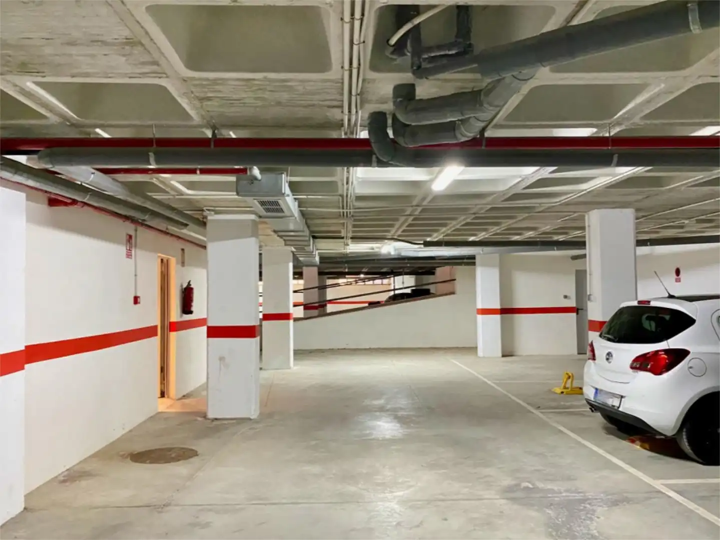 Flat for sale in Via Augusta, 8, El Moncayo - El Pòrtic Parking of Flat for sale in Guardamar del Segura with Air Conditioner, Swimming Pool and Furnished
