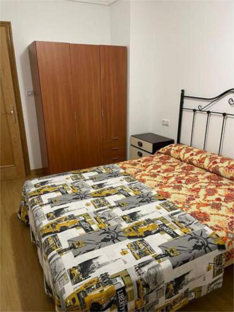 Bedroom of Flat to rent in Bande  with Heating and Furnished
