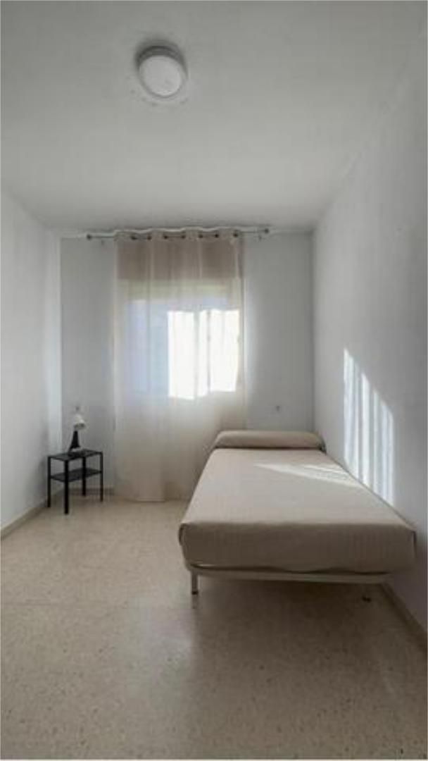 Flat to share in El Pinillo Flat to share in El Pinillo