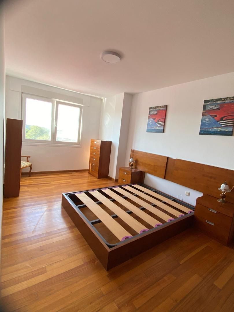 Bedroom of Flat to rent in Santa Comba